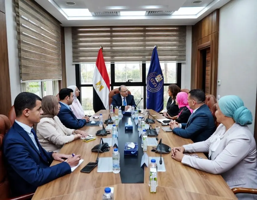 رئيس الدواء المصرية ونوفارتس يتفقان على خطة كبرى لتعزيز التصنيع المحلي وزيادة التصدير