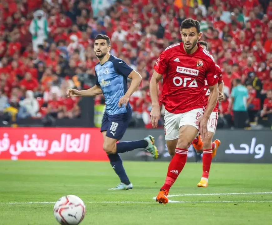 صدمة كبرى! شوبير يكشف حقيقة تعثر انتقال حمدي فتحي إلى بيراميدز