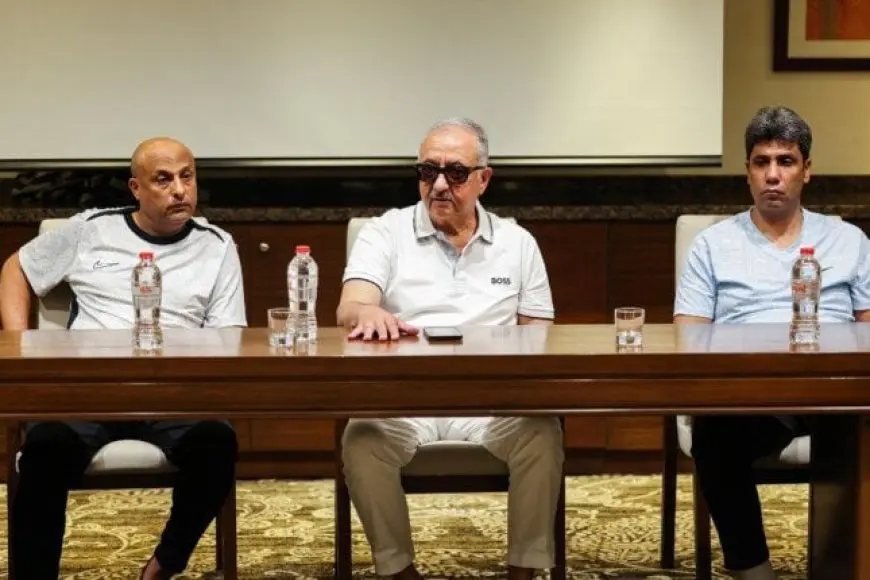 رئيس البنك الأهلي يشد الزمام ويجتمع مع اللاعبين في معسكر برج العرب