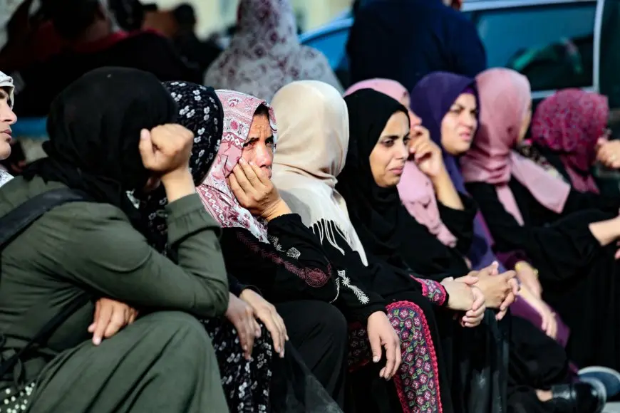 أعضاء الكونجرس يفاجئون: نسبة الجوع في غزة تصل إلى 75% – مستويات كارثية!