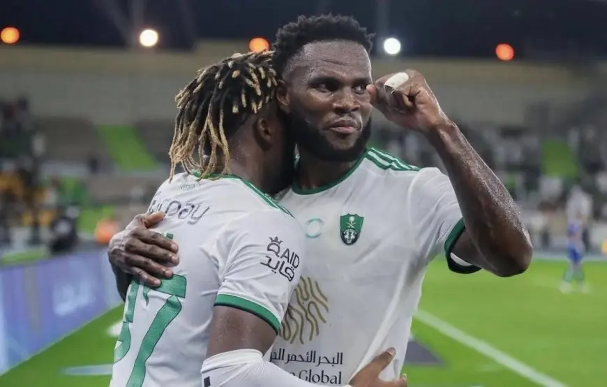 فرانك كيسي يسحر أندية أوروبا ويفتح باب رحيله.. ما هي الشروط التي وضعها الأهلي السعودي؟