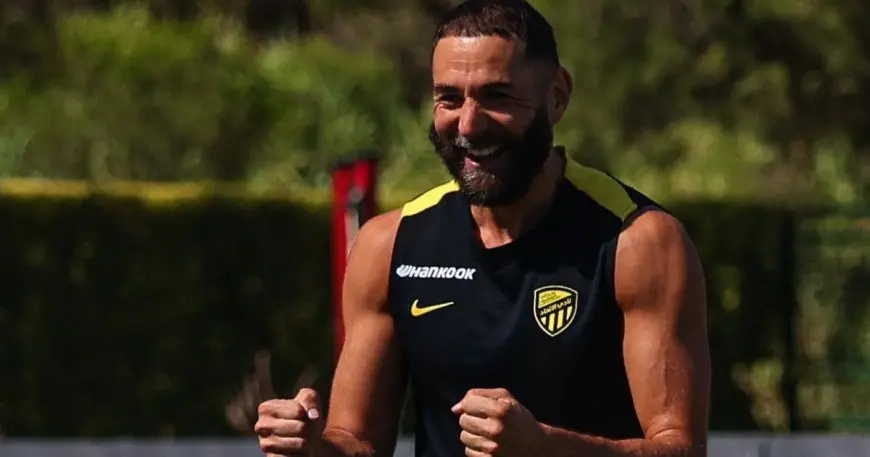 “بنزيما يصدم الجميع بتجديد عقده مع الاتحاد! اكتشف التفاصيل الحصرية الآن”