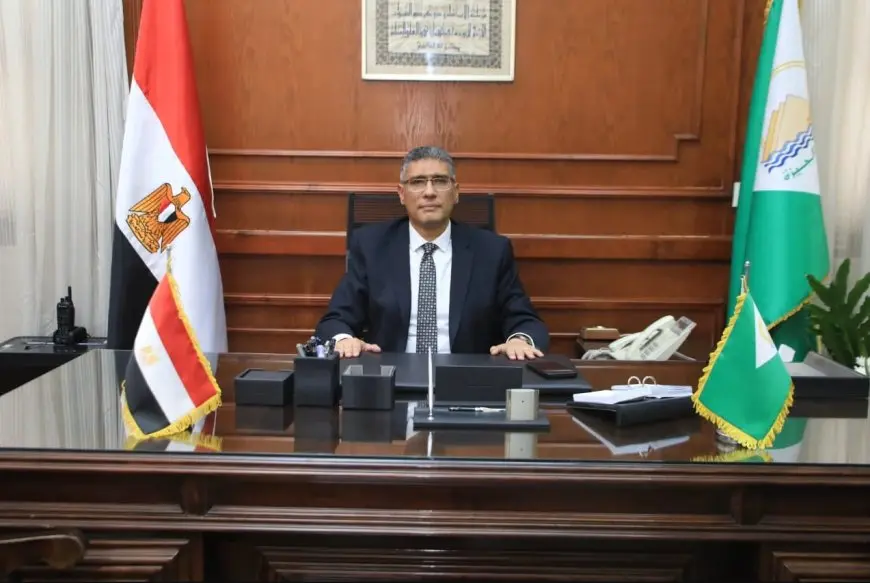 محافظ الجيزة يعتذر للمواطنين بعد انقطاع المياه والكهرباء بسبب ارتفاع درجات الحرارة