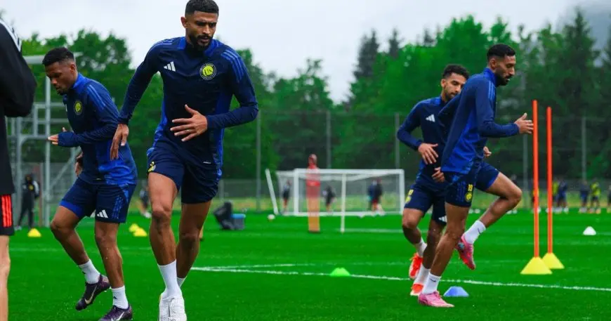 القادسية يتنافس مع الاتحاد على ضم العمري والنصر يحدد سعر البيع