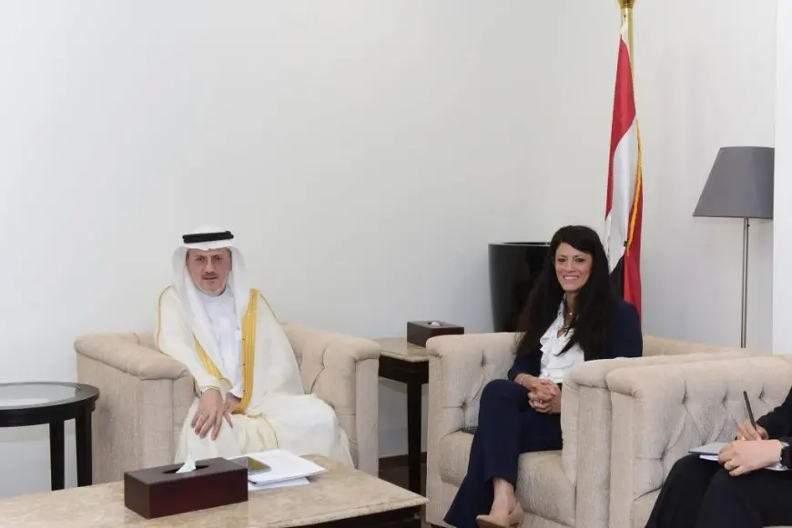 الدكتورة رانيا المشاط تلتقي الرئيس التنفيذي للمؤسسة الدولية الإسلامية لتمويل التجارة لتعزيز التعاون الاقتصادي