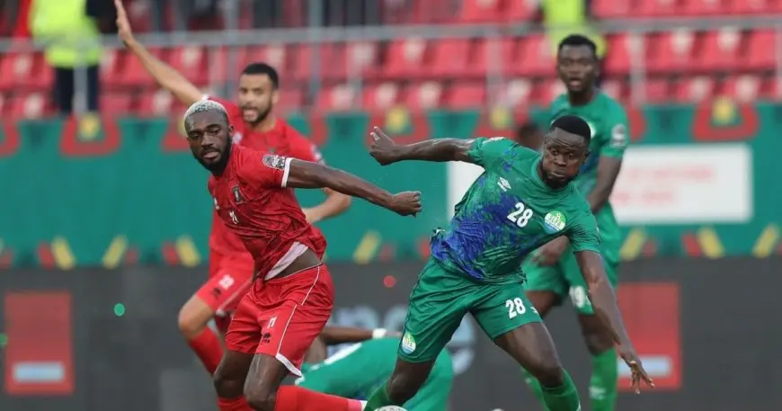 الصفاقسي يفاجئ الجميع بفسخ عقد كامارا بعد أول تدريب في قرار غير متوقع