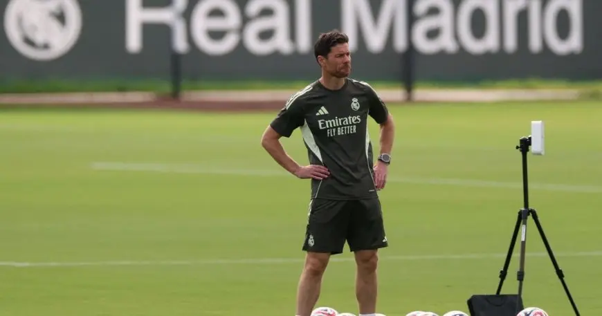 ألونسو يعزز تفوقه في ريال مدريد من خلال تجديد الطاقم الطبي
