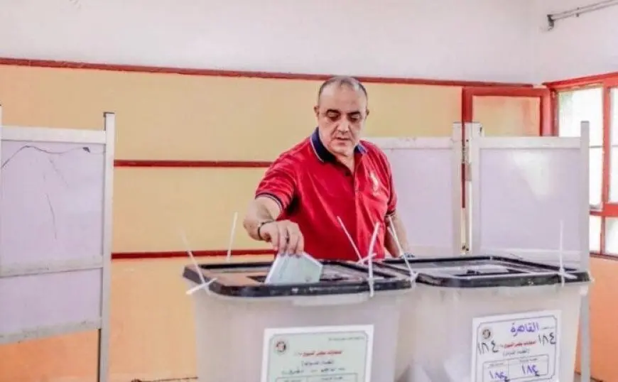 أسامة أبو زيد رئيس نادي الشمس يشارك في انتخابات مجلس الشيوخ ويصوت لصالح المستقبل