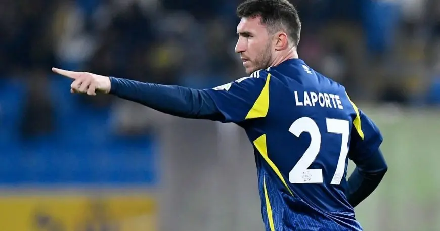 النصر يتيح فرصة رحيل لابورت من معسكره في البرتغال