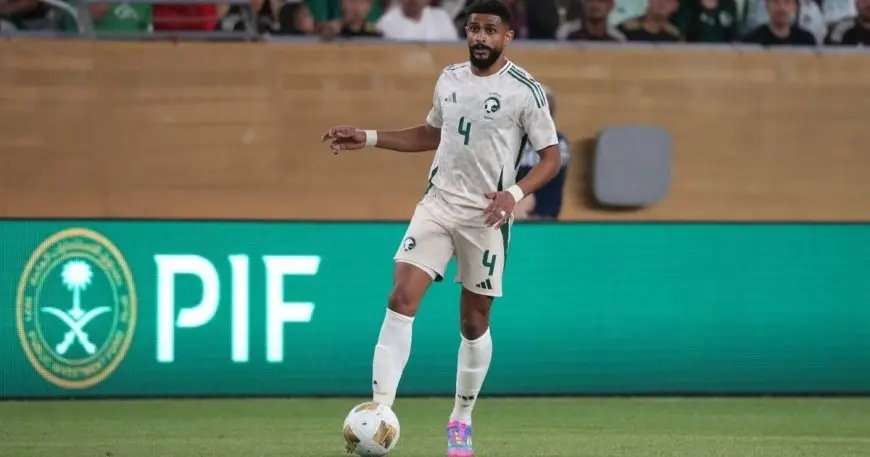 النصر يطالب بمبلغ أكبر للتخلي عن مدافعه الدولي في صفقة مثيرة