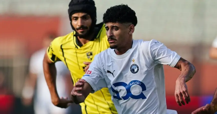 تعرض بيراميدز لطردين وتعثر مبكر في افتتاح موسم الدوري المصري مع تكريم لاعب سابق