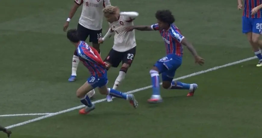ليفربول يحقق التقدم المبكر على كريستال بالاس خلال كأس الدرع الخيرية بتسجيل إيكيتيكي هدفه الأول بالفيديو