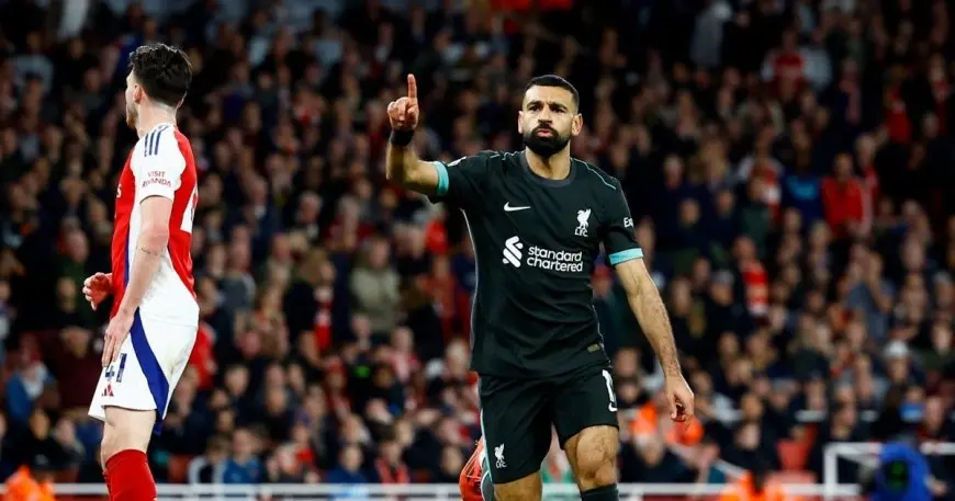 محمد صلاح يتصدر التشكيلة المثالية للدوري الإنجليزي في 2025