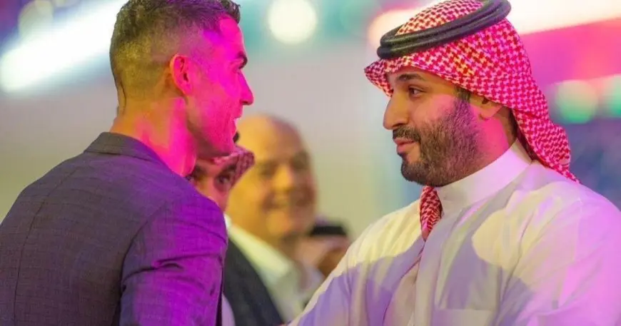 ولي العهد السعودي ورونالدو يحتفلان بتتويج “فالكونز” أبطال العالم في الرياضات الإلكترونية