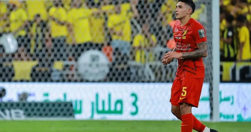 عملاق ألماني يسعى للتعاقد مع نجم وسط نادي القادسية السعودي