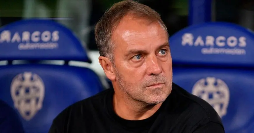 هانزي فليك يتلقى تكريمًا ألمانيًا كأفضل مدرب لعام 2025
