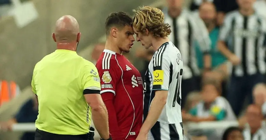 نيوكاسل وليفربول يواجهان أشرس شوط في تاريخ الدوري الإنجليزي