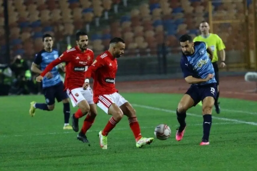 الإسباني خافيير أربيولا يقود مباراة الأهلي وبيراميدز في الدوري المصري رسميًا