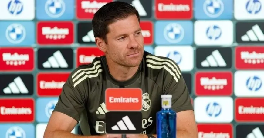 ألونسو ينهي سوق انتقالات ريال مدريد ويضمن استمرار سيبايوس في الفريق