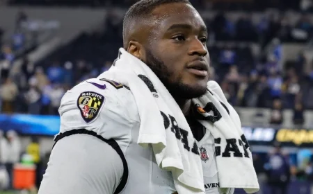 Ravens Defensive Tackle Madubuike Moves to Injured Reserve List