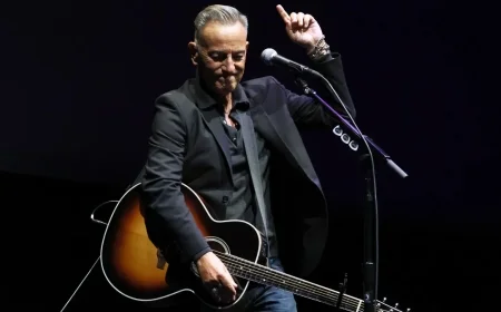 Bruce Springsteen Makes Political Statement with Surprise Performance Featuring His ‘Weapon of Choice’