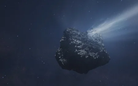 Harvard Astrophysicist Suggests Massive Comet in Solar System Might Be Alien Technology