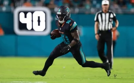 Dolphins Wide Receiver Tyreek Hill Suffers Leg Injury Against Jets: Carted Off the Field