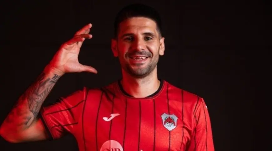 الريان القطري يضم الصربي ميتروفيتش مهاجم الهلال السعودي لتعزيز صفوفه