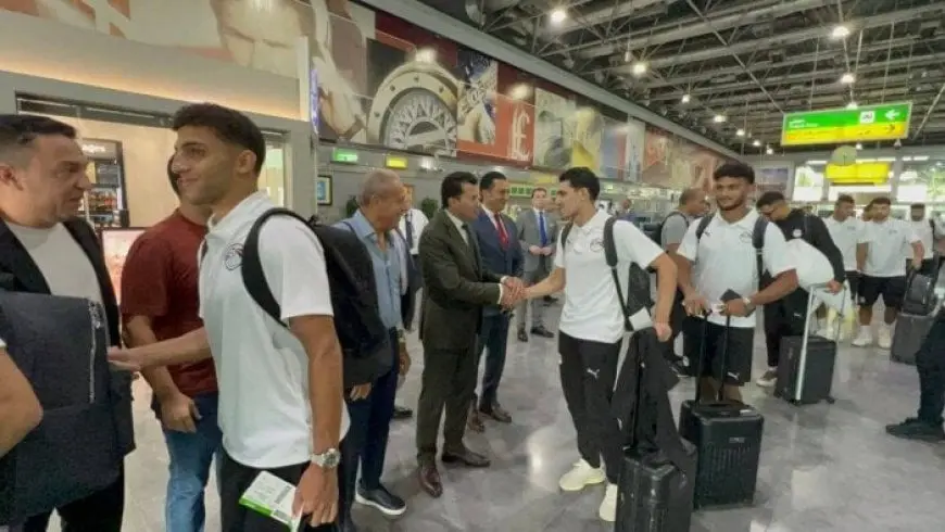 وزير الرياضة يُوفق المنتخب الوطني قبل رحلته إلى بوركينا فاسو