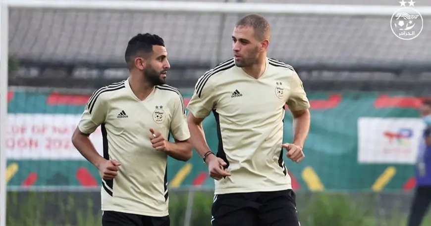 إسلام سليماني مهاجم الجزائر يقترب من الانتقال إلى الدوري الروماني