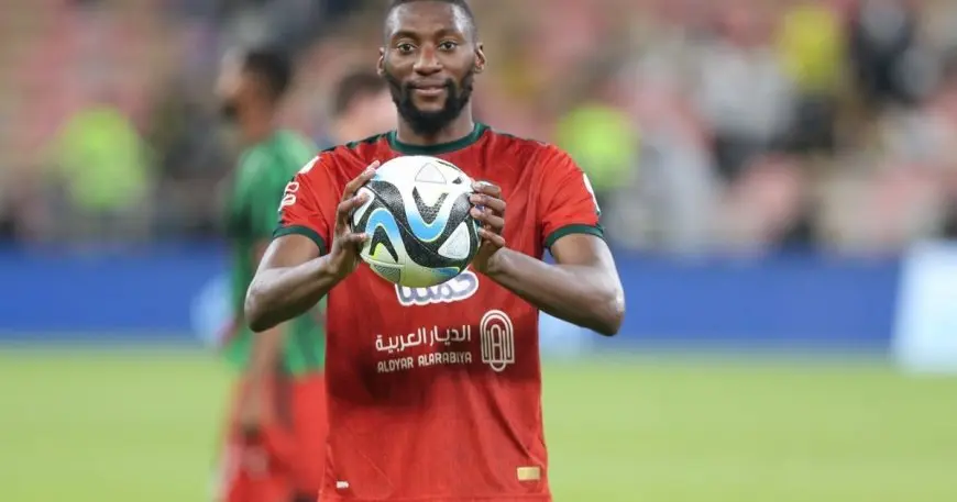 الفتح يتعاقد مع إيكامبي “قاهر العميد” قبل انتهاء الميركاتو