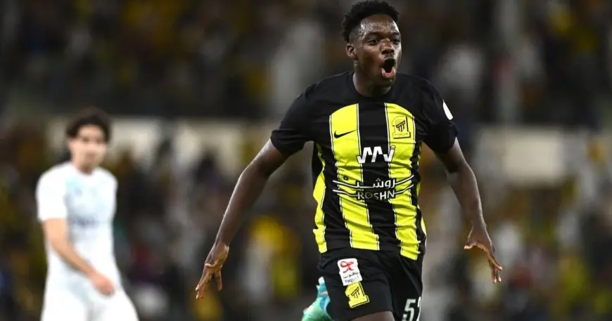الاتحاد يمنح نجمه الصاعد فرصة جديدة بالإعارة إلى الرياض بعد رفض عرض سيلتا فيغو