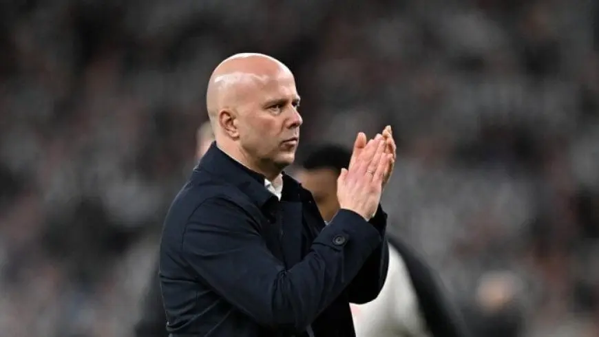 سلوت يحصد جائزة أفضل مدرب في الدوري الإنجليزي لشهر أغسطس 2023
