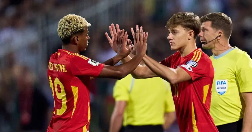 الاتحاد الإسباني يعبر عن دهشته واستيائه من انتقادات فليك للمنتخب ومدربه