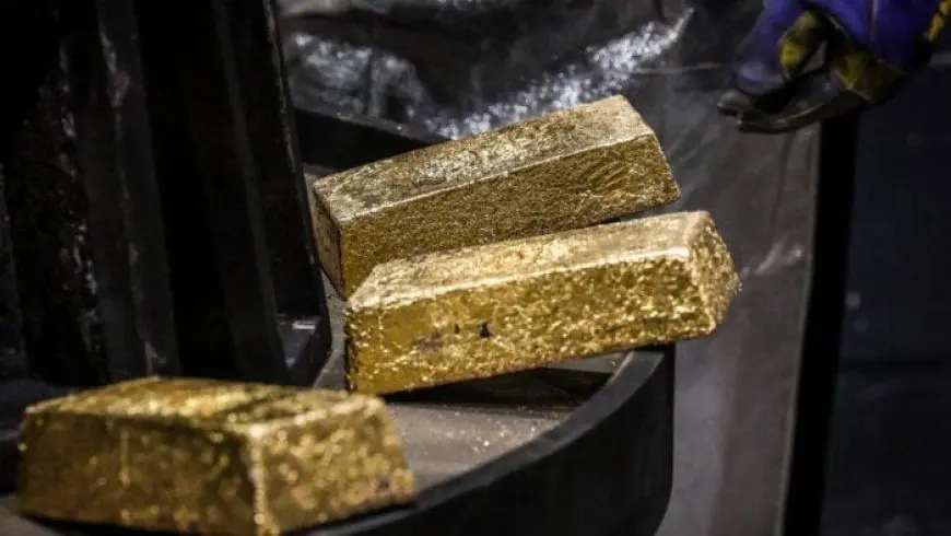 استقرار أسعار الذهب بالقرب من المستويات القياسية في ترقب لقرار الفيدرالي الأمريكي