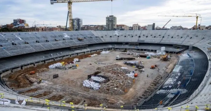 برشلونة يستضيف خيتافي في ملعب كرويف بينما يتعطل كامب نو