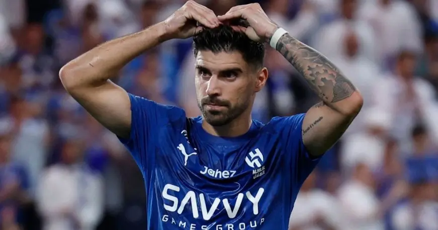البرتغالي روبن نيفيز يحقق إنجاز الـ100 مباراة مع الهلال
