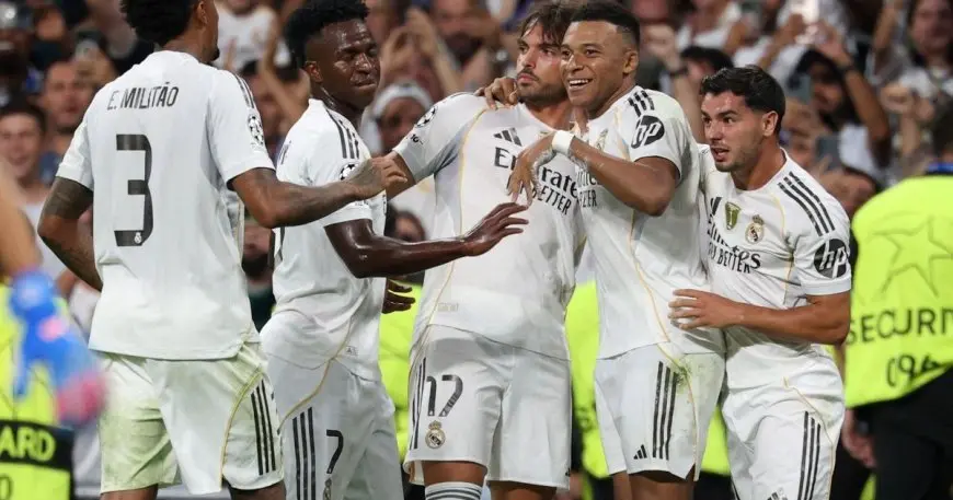 مبابي يتألق بهدفين ليقود ريال مدريد 10 لاعبين في عبور مارسيليا