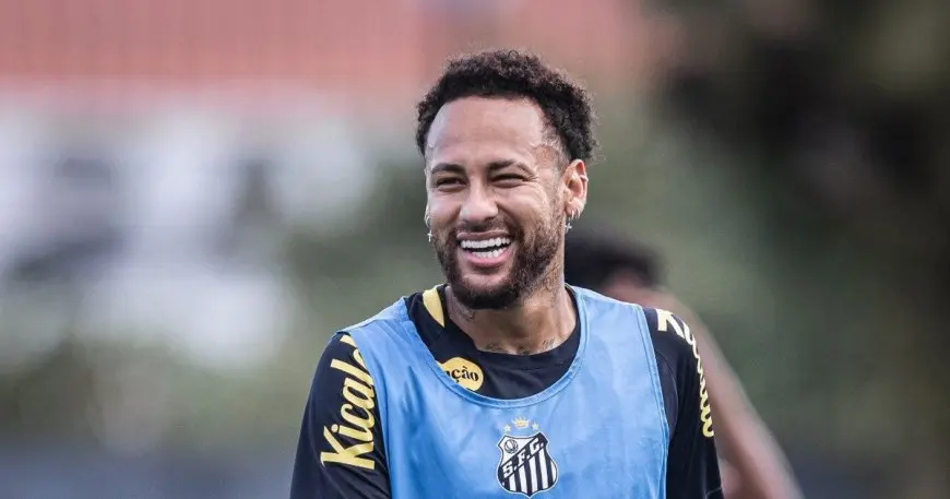 إصابات نيمار المتكررة تهدد مشاركته مع منتخب البرازيل وتزيد من معاناته