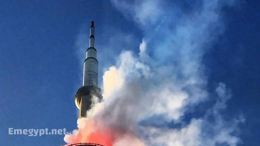 CN Tower Fire 2025: Viral Deepfake Video Sparks Panic Over Toronto Landmark