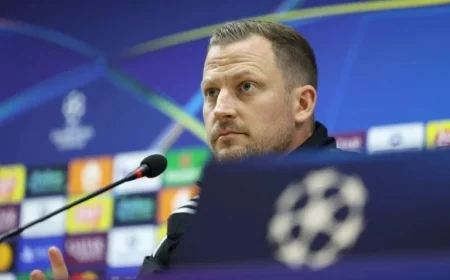 FC Copenhagen Coach Criticizes Qarabag’s Pitch Conditions Due to Damaging Holes