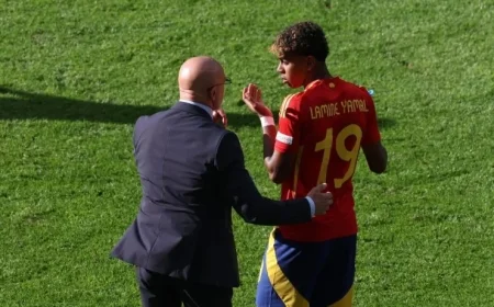 Deco in Talks with Spain NT Director About Barcelona Prodigy’s Recent Injury Concerns