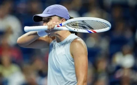Iga Świątek’s Stunning Bagel Loss to Emma Navarro Highlights Challenges of Adapting Tennis in Real Time