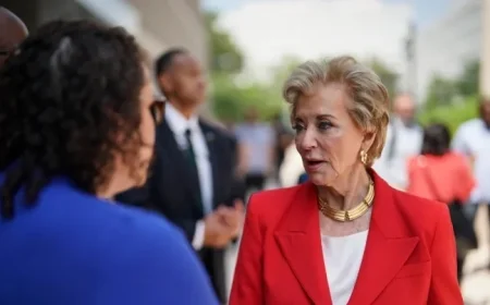 Emails of Education Department employees automatically altered to blame Democrats for government shutdown