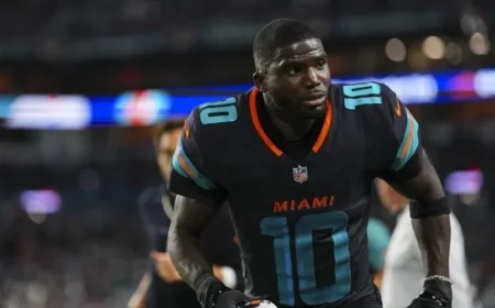 Tyreek Hill Makes a Triumphant Return to Dolphins Facility and Addresses the Team