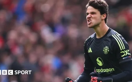 Man Utd Goalkeeper Senne Lammens Receives Heroic Cheers on Remarkable Debut