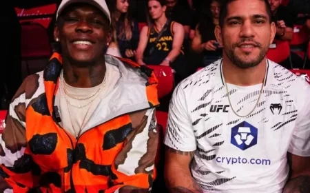 Tyrone Spong Praises Israel Adesanya as UFC’s Top Kickboxer While Commending Alex Pereira’s Achievements