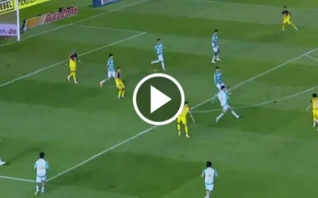 Stunning Strike: Alan Cervantes Scores Spectacular Goal from Outside the Box Against Santos Laguna