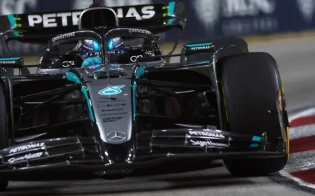 Live Coverage of F1 Singapore GP: George Russell Leads with Lando Norris Chasing Max Verstappen