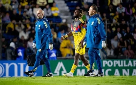 América Battles Three Player Injuries in Clash Against Santos